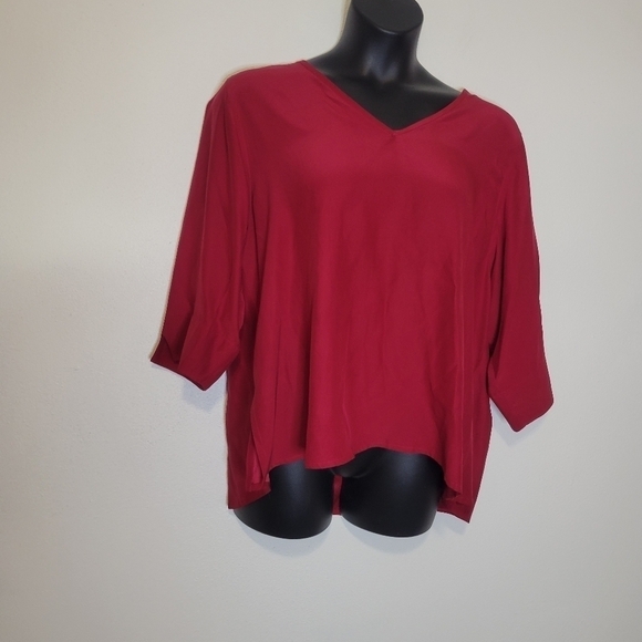Harper Greer size m silk red 3/4th sleeves blouse - Picture 1 of 5